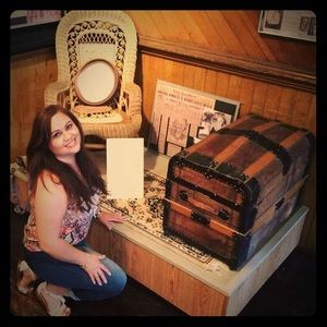 Meet your Posher, Ana maria